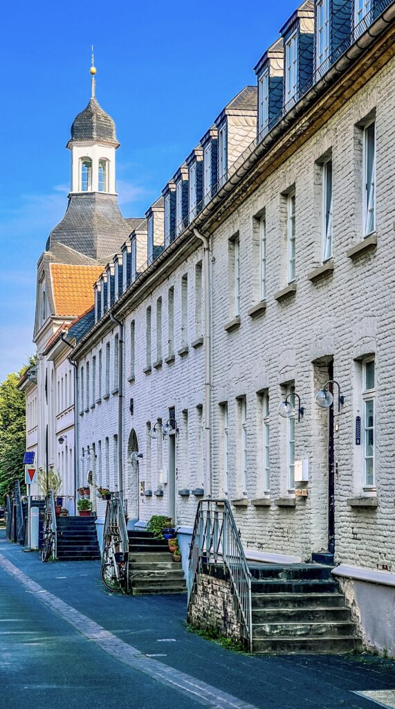 Motiv, Bild, Foto, Fotografie, Stadtteil Kaiserswerth Düsseldorf am Rhein, Stadtkirche Fliednerstraße