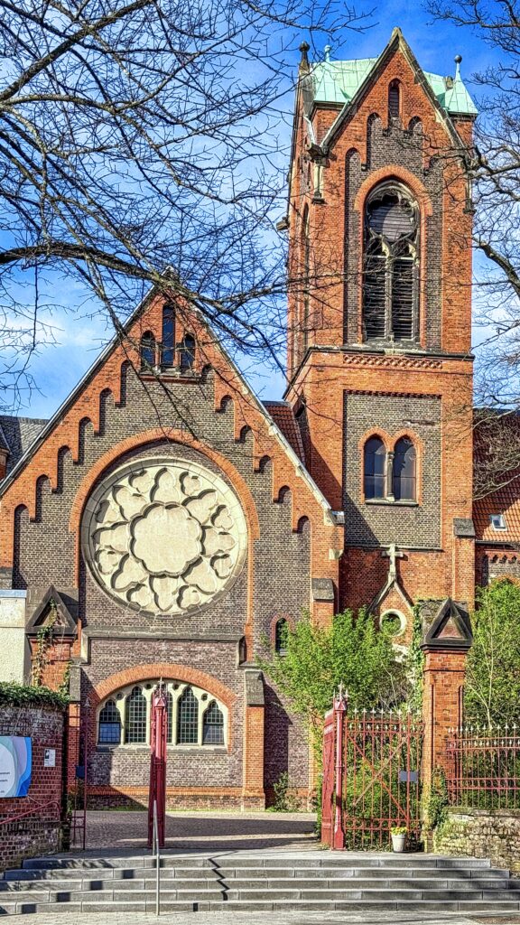 Mutterhauskirche - Frontansicht Frontansicht der Diakonie Mutterhauskirche